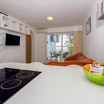 Apartman Traumhaftes Nur 70 Meter Zum Mit Meerblick Und Privatparkplatz