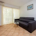 Traumhaftes Nur 70 Meter Zum Mit Meerblick Und Privatparkplatz * Selce