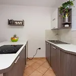 Apartman Traumhaftes Nur 70 Meter Zum Mit Meerblick Und Privatparkplatz *