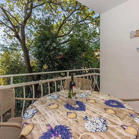 Apartament Traumhaftes Nur 70 Meter Zum Mit Meerblick Und Privatparkplatz *