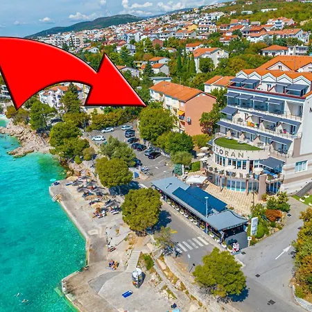 Traumhaftes Nur 70 Meter Zum Mit Meerblick Und Privatparkplatz Selce