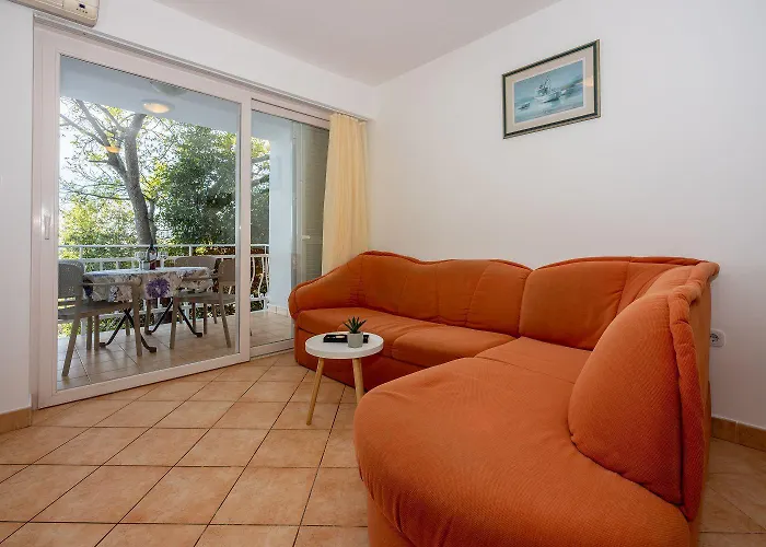 Traumhaftes Nur 70 Meter Zum Mit Meerblick Und Privatparkplatz * Selce