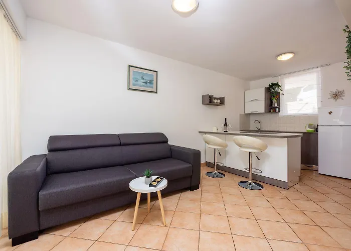 Traumhaftes Nur 70 Meter Zum Mit Meerblick Und Privatparkplatz Apartament Selce