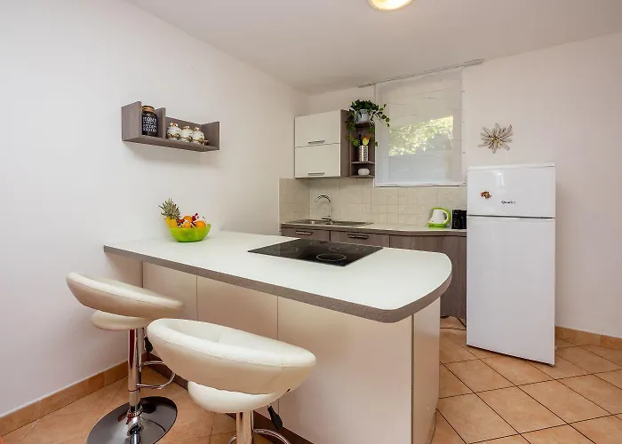 Apartament Traumhaftes Nur 70 Meter Zum Mit Meerblick Und Privatparkplatz Selce