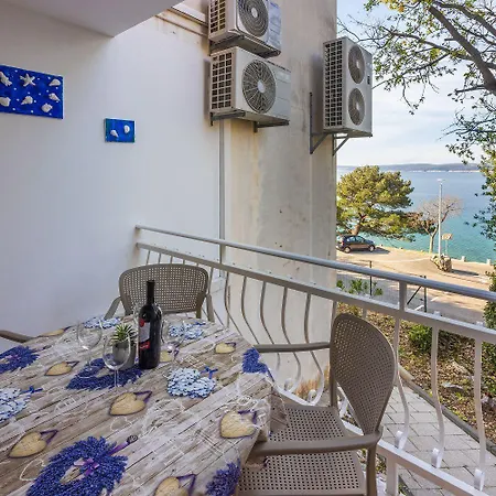 Traumhaftes Nur 70 Meter Zum Mit Meerblick Und Privatparkplatz سيلتسي