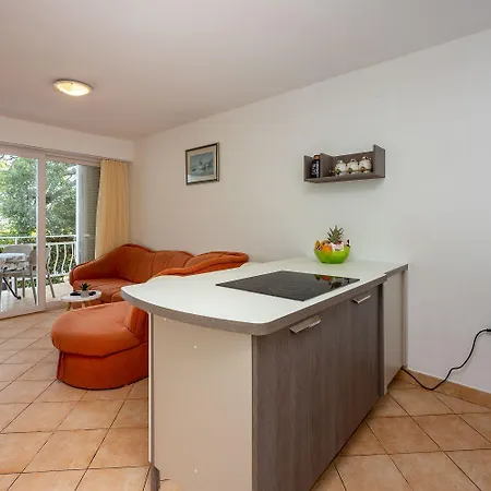 شقة Traumhaftes Nur 70 Meter Zum Mit Meerblick Und Privatparkplatz