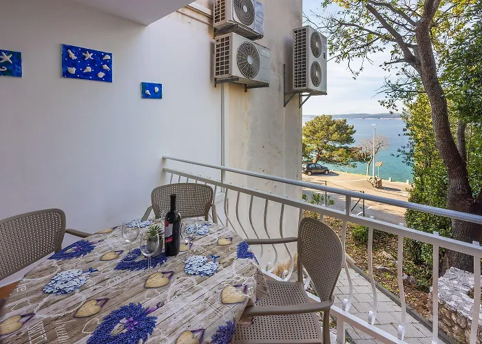 Traumhaftes Nur 70 Meter Zum Mit Meerblick Und Privatparkplatz سيلتسي