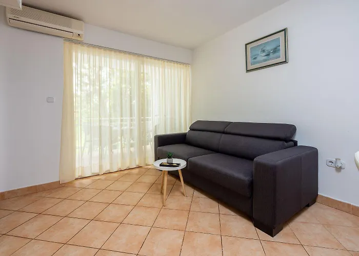 Traumhaftes Nur 70 Meter Zum Mit Meerblick Und Privatparkplatz * سيلتسي