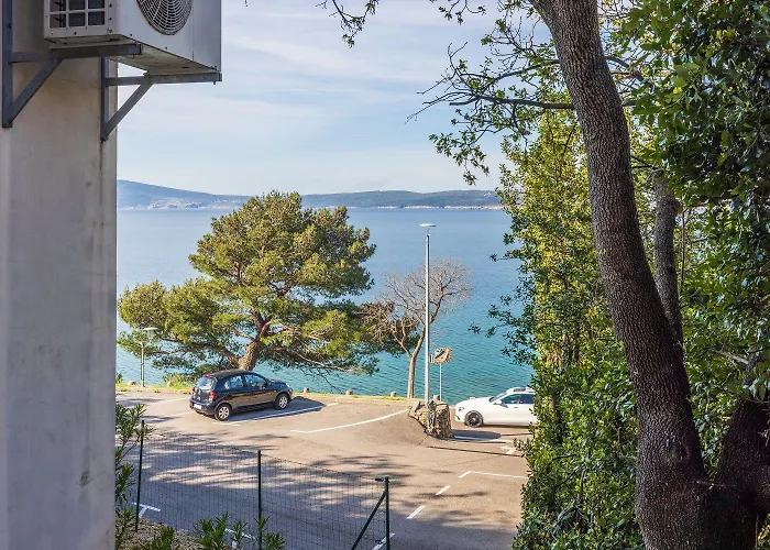 Traumhaftes Nur 70 Meter Zum Mit Meerblick Und Privatparkplatz شقة *