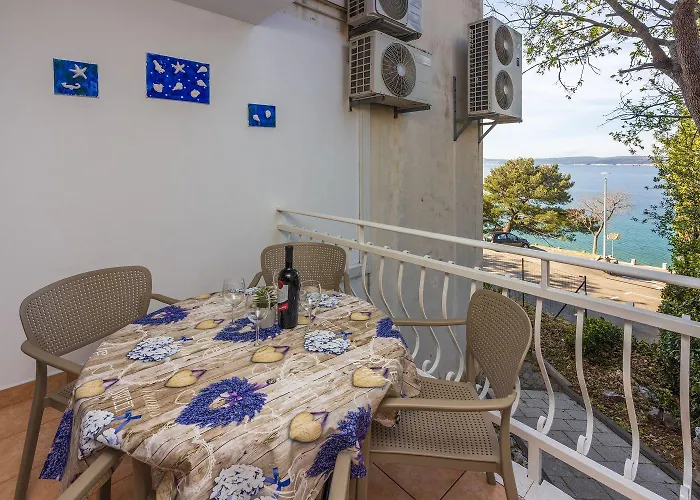 شقة Traumhaftes Nur 70 Meter Zum Mit Meerblick Und Privatparkplatz